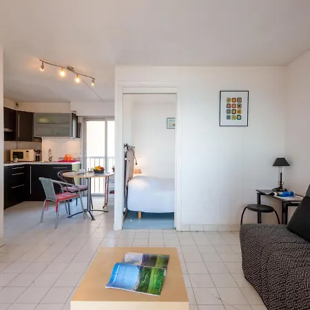 Le Capitole-3 By Interhome Appartement *