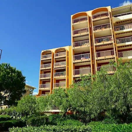Apartamento Le Capitole-3 By Interhome Fréjus